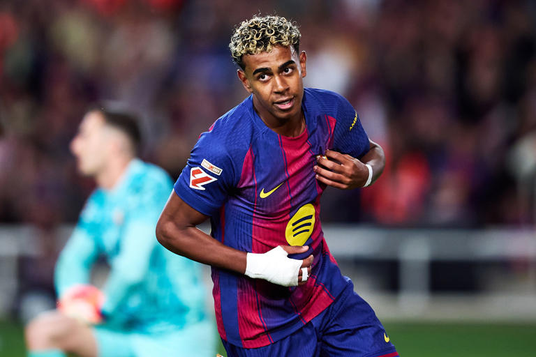 ‘Está en perfectas condiciones’ – El seleccionador español, Luis de la Fuente, habla sobre Lamine Yamal antes de los partidos de clasificación para el Mundial.